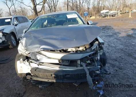 2020 Toyota Corolla Le z USA, uszkodzony, nr VIN JTDEPRAE8LJ014503